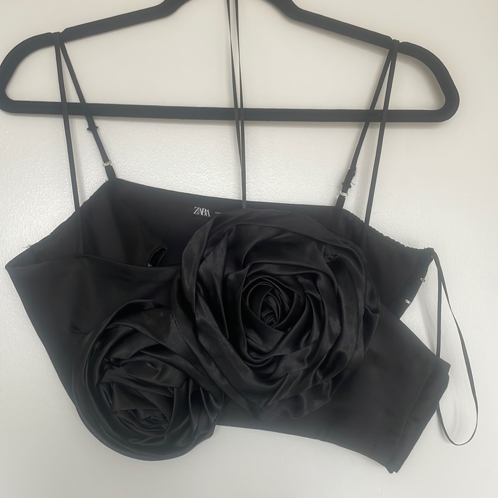 Zara flower crop top